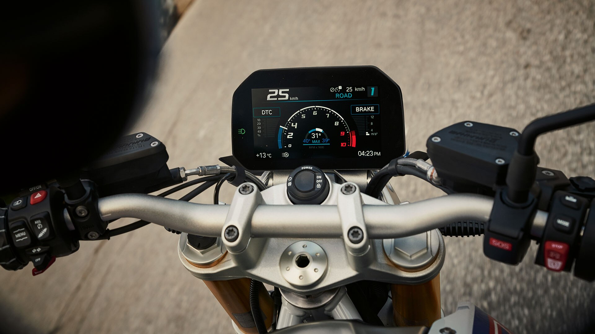 BMW R 1250 R with view of tank, handlebars and display