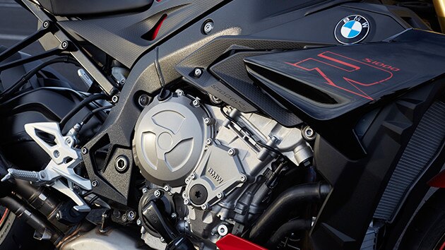 S 1000 R reduced side trim