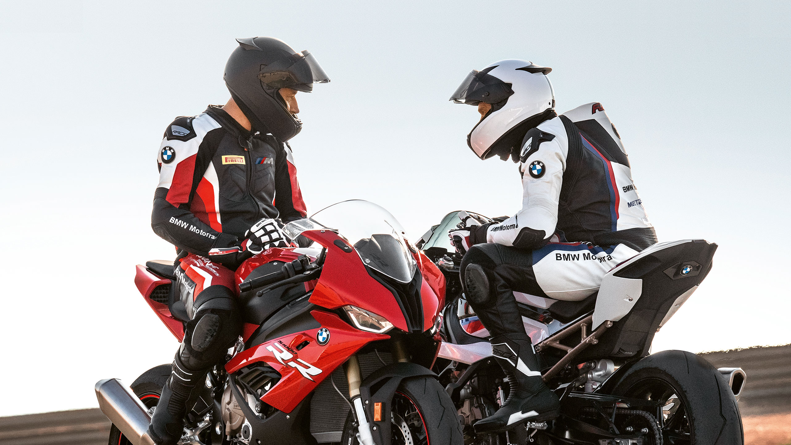 ProRace suit | BMW Motorrad